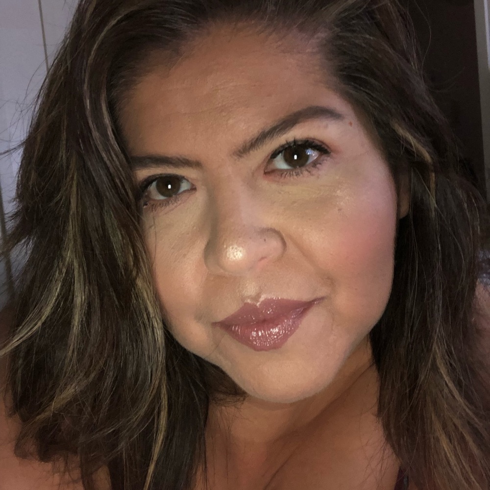 Meet your Posher, Dayanara